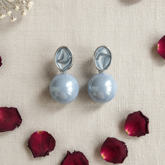 Elegant Sparkle Stud Earrings