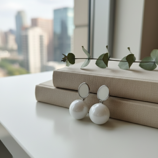 Chic Modern Pearl Drop Earrings