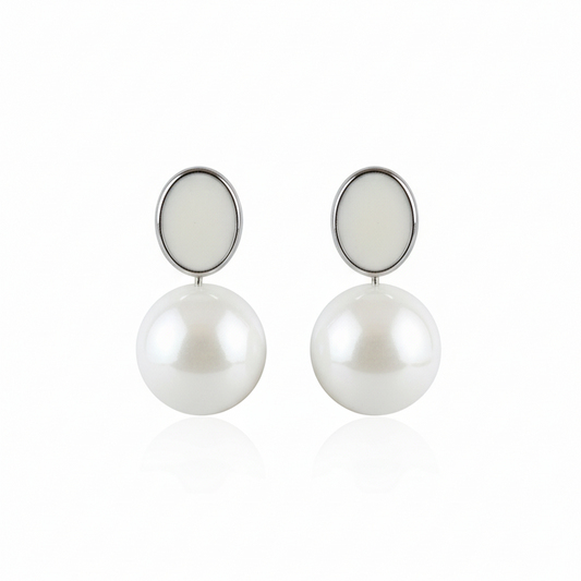 Chic Modern Pearl Drop Earrings