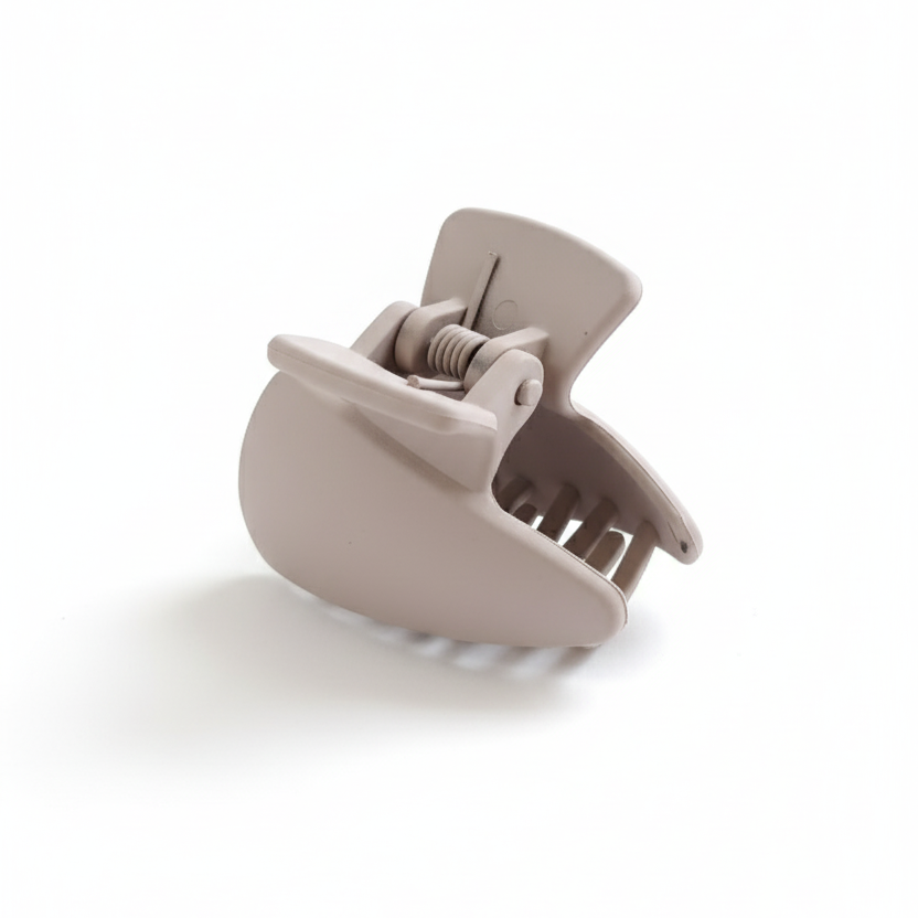 The Neutral Mini Claw Clip